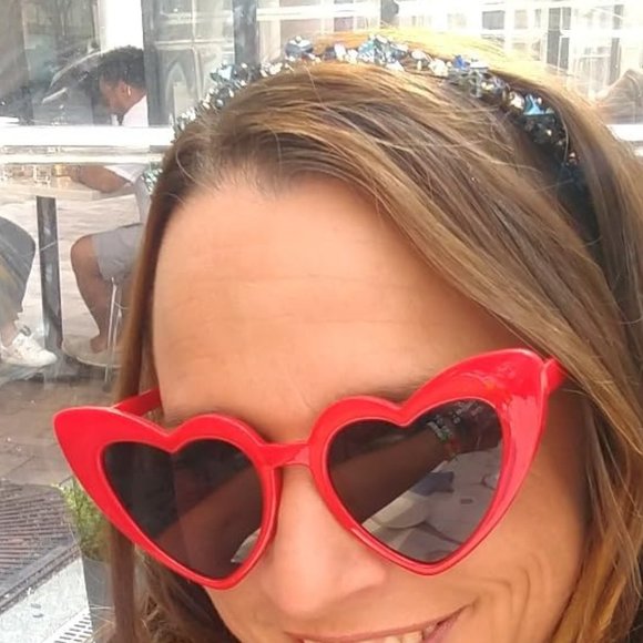 Vintage heart shaped sunglasses main image 8